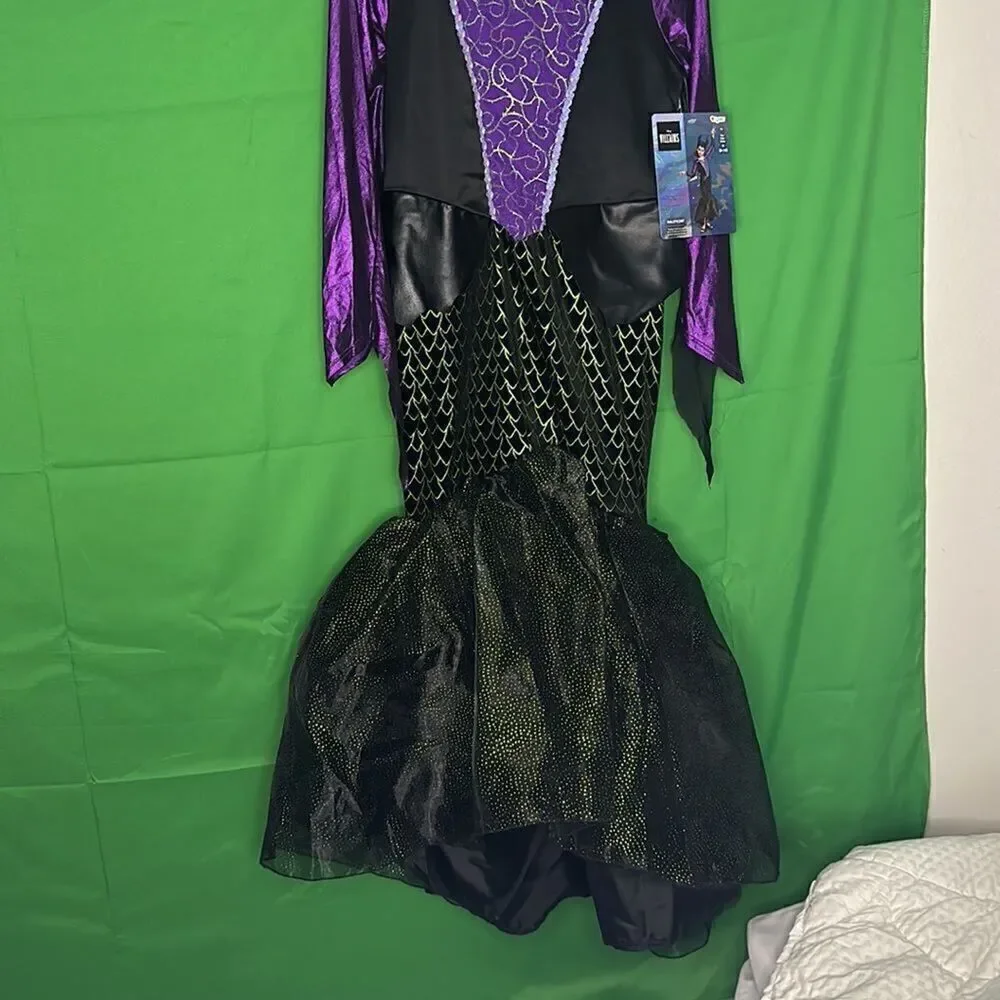 NWT Maleficent Disney’s Villans Size M 8-10 Dress up Cosplay